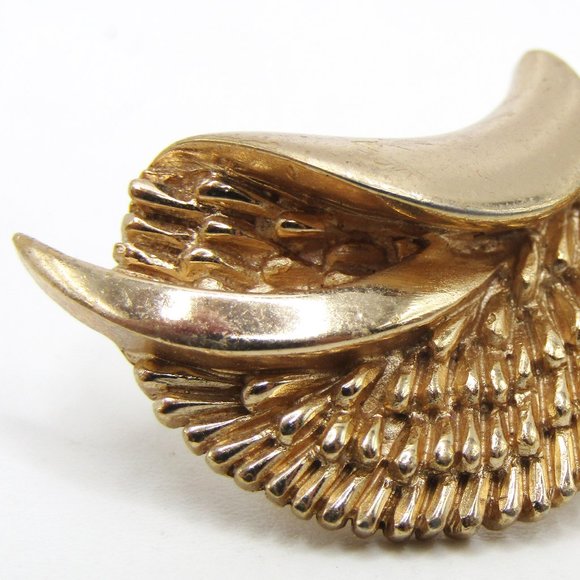 Vintage Crown Trifari Gold Plated Earrings Clip On - Picture 3 of 4